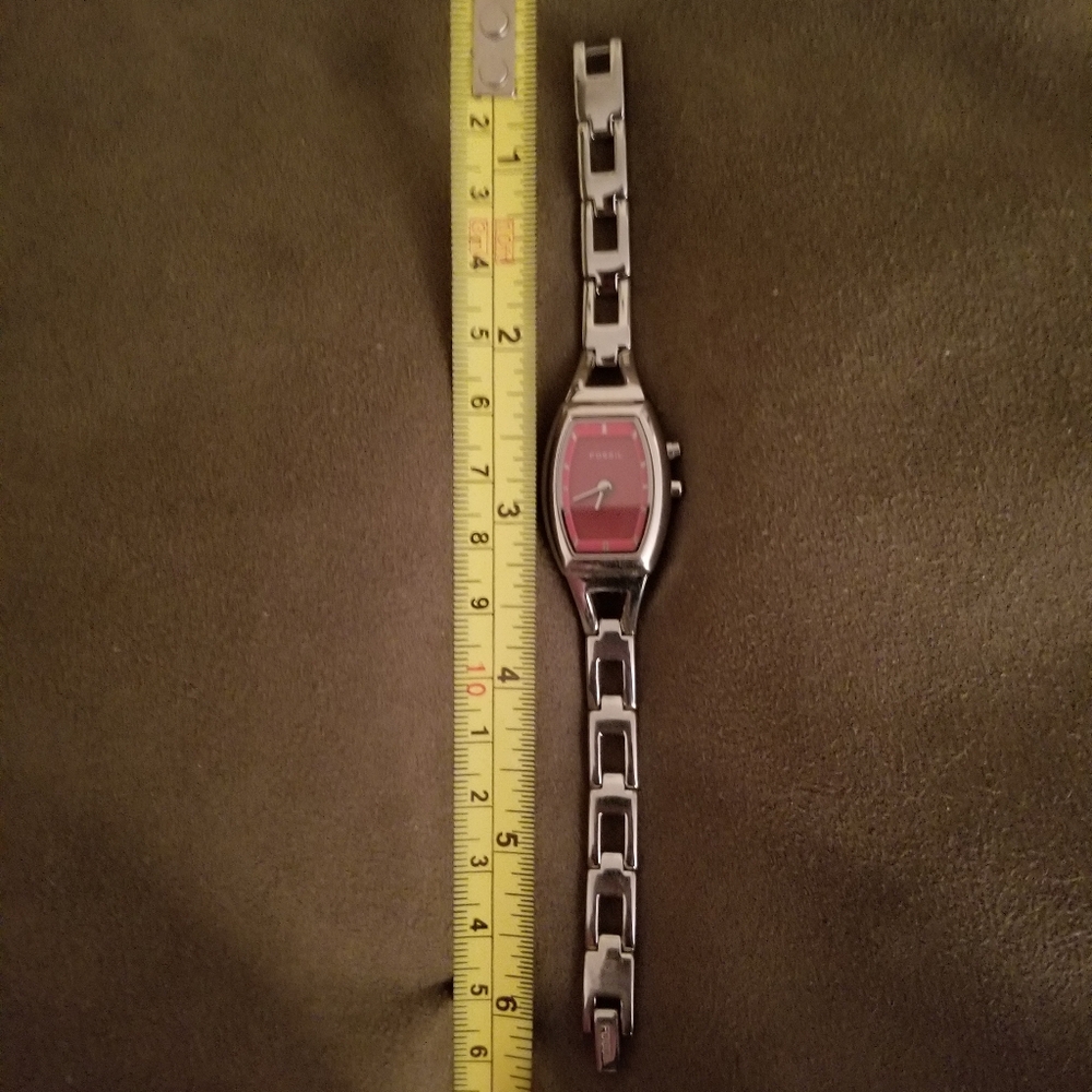 Womens Fossil Big Tic Watch Silver and Red